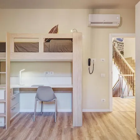 Student Otel Floransa